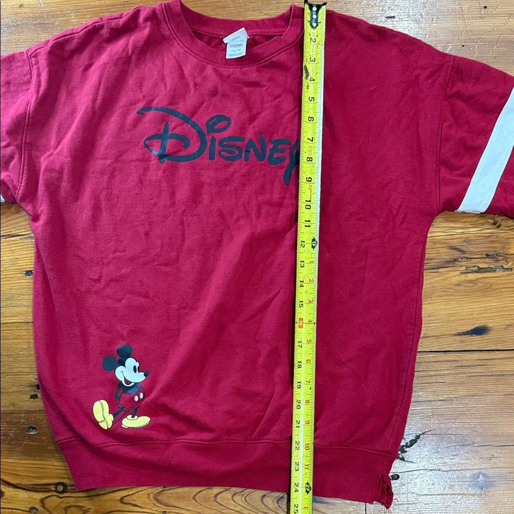 Disney Red Crewneck Sweatershirt with Mickey Mouse Size Large - Picture 9 of 12